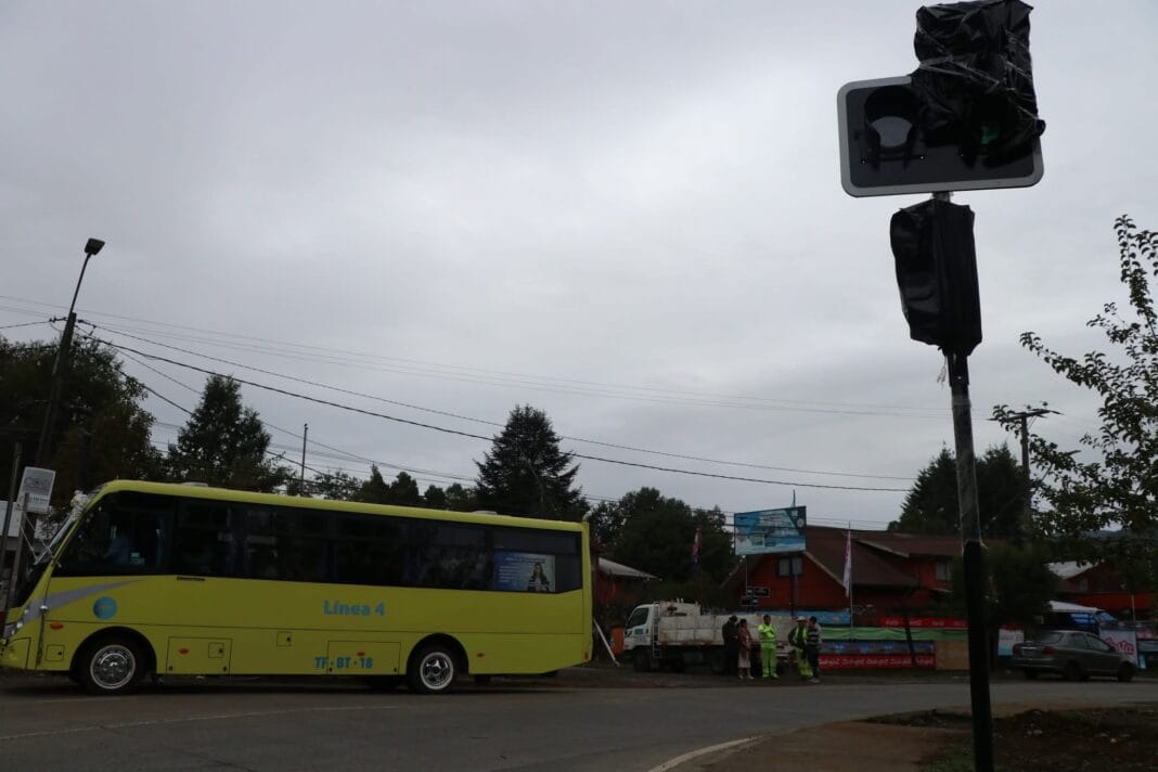 Semáforos de cruce Ñancul pronto iniciarán marcha Blanca